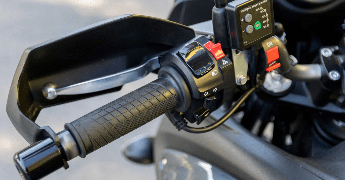 Comment Passer les Vitesses sur une Moto Guide Étape par Étape